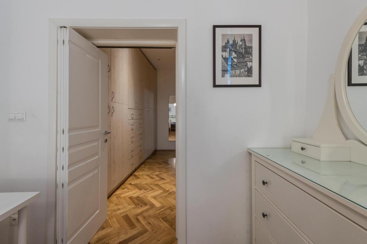 Apartman Carolinum Apartman Prága Kültér fotó